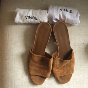 FLASH SALE - VINCE SANDALS WITH DUST BAGS